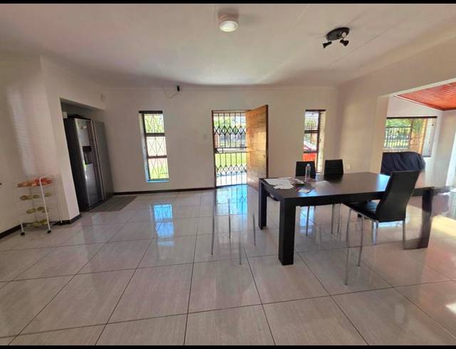 3 BEDROOM HOUSE FOR SALE IN VAN DYK PARK